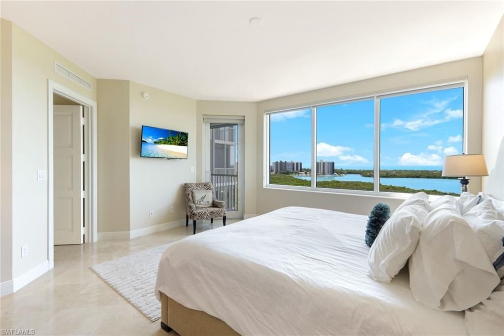 265 Indies Way, Unit 904, Naples, FL 34110 Photo