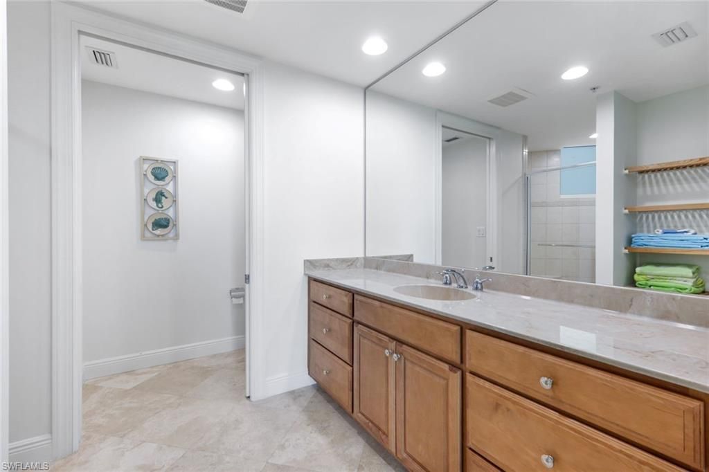 265 Indies Way, Unit 904, Naples, FL 34110 Photo