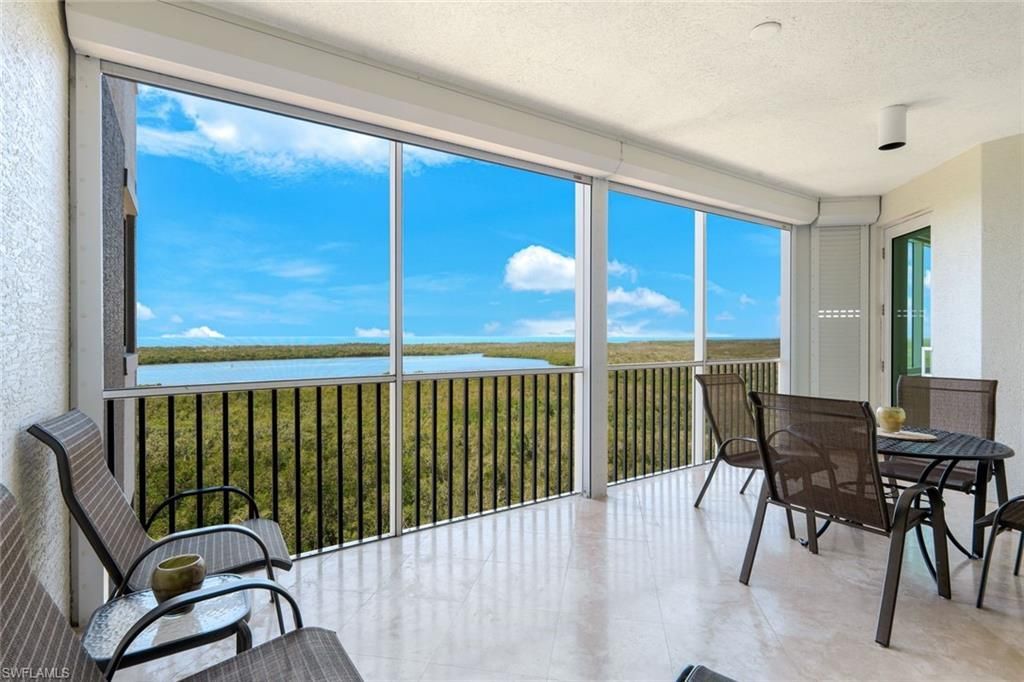 265 Indies Way, Unit 904, Naples, FL 34110 Photo