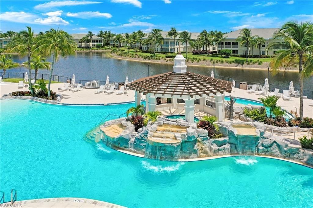 265 Indies Way, Unit 904, Naples, FL 34110 Photo