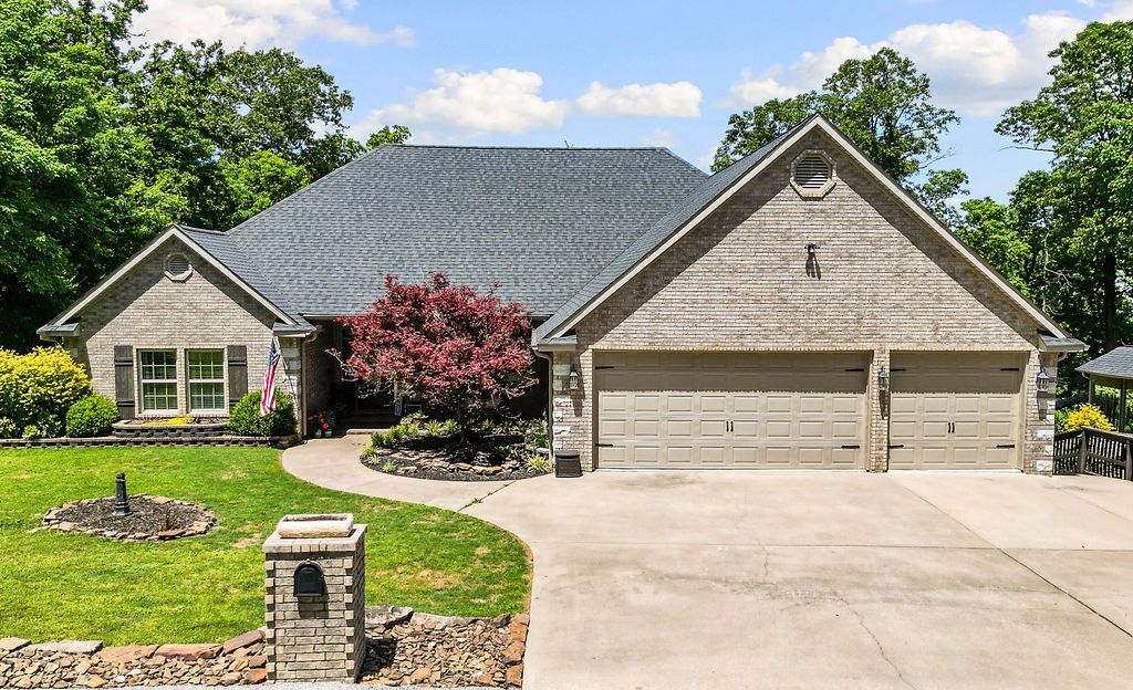 60 Murphy Drive, Bella Vista, AR 72715 Main Photo