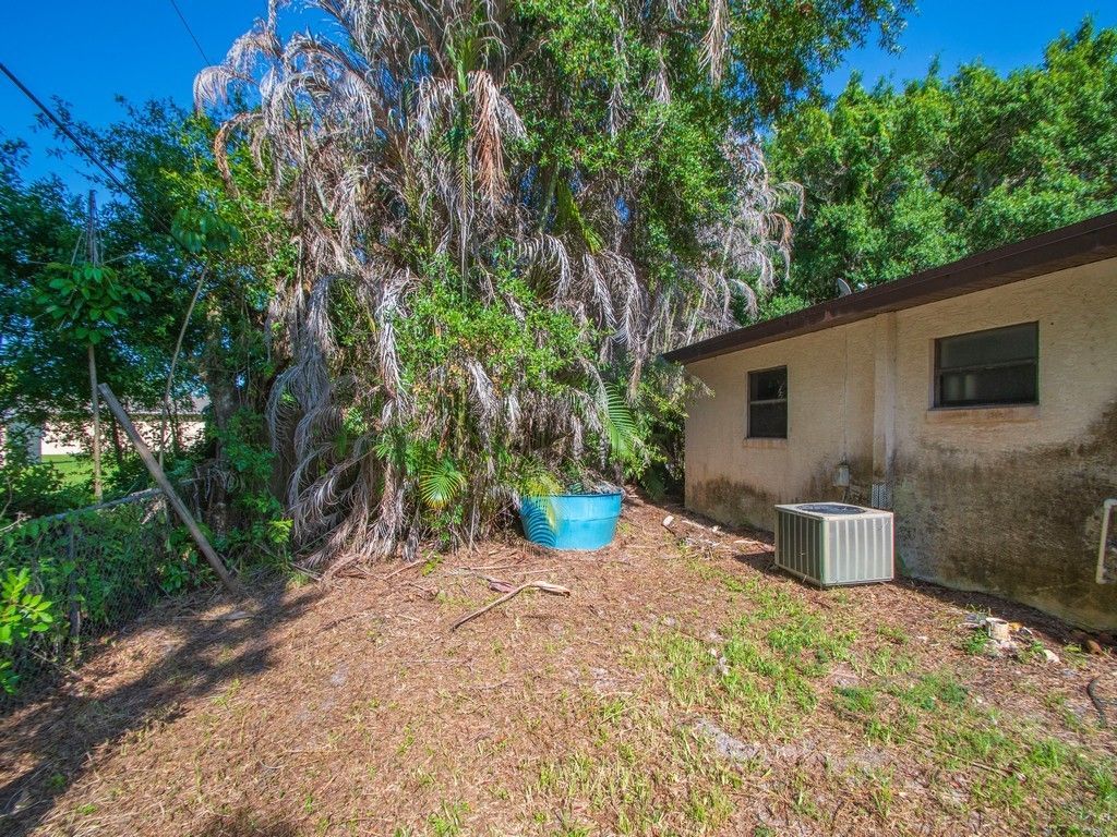 1408 Russell Lane, Fort Pierce, FL 34982 Photo