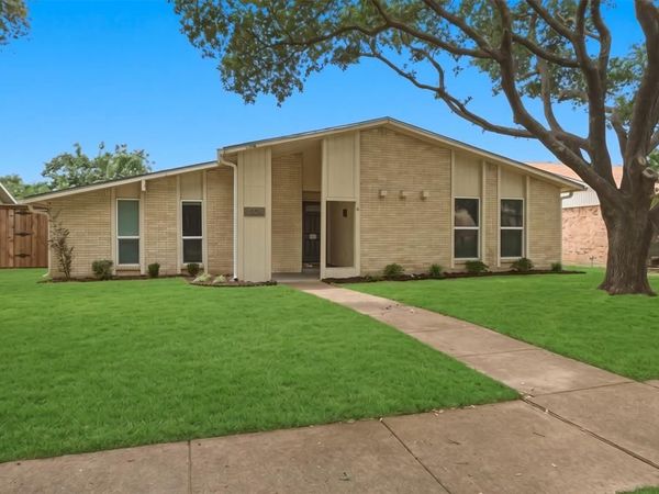 1804 Castille Drive, Carrollton, TX 75007