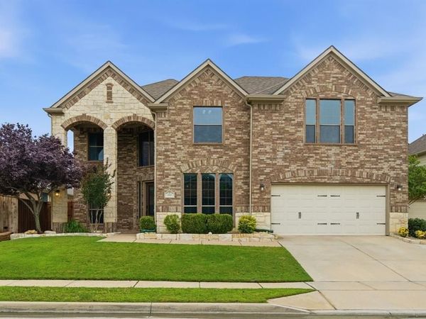 404 Sodbury Court, Roanoke, TX 76262