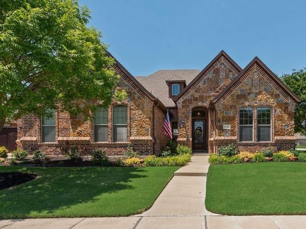 8704 Shadywood Lane , North Richland Hills, TX 76182