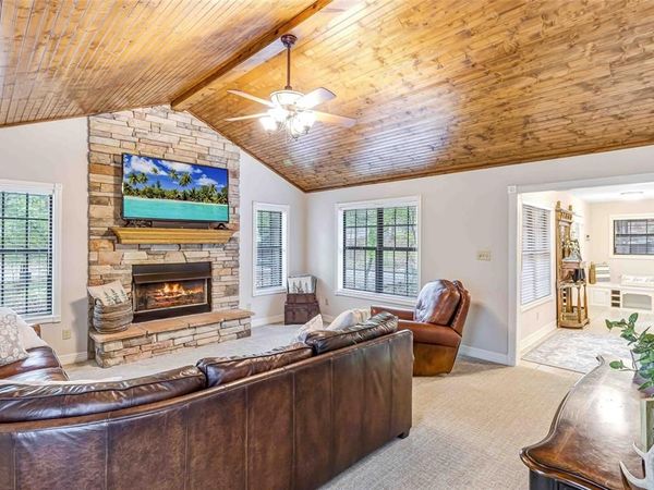 143 Winding Trail, Holly Lake Ranch, TX 75765