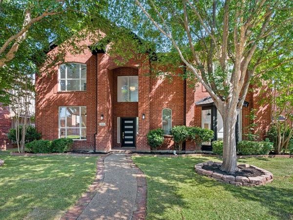1025 Caddo Drive , Carrollton, TX 75010