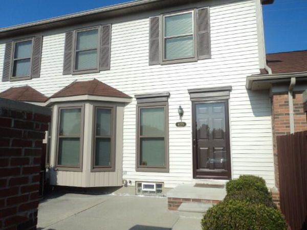 41379 Southwind Drive, Canton, MI 48188