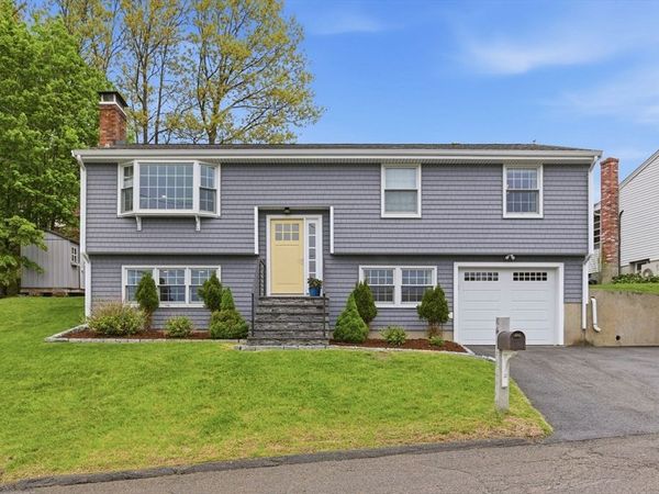 66 Phillips Cir, Waltham, MA 02452