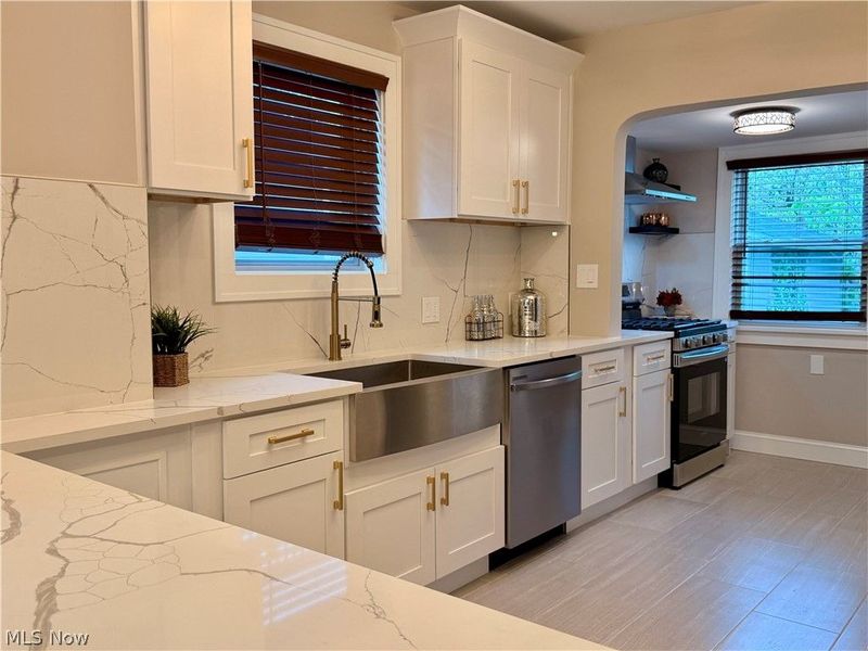 3288 Silsby Road, Cleveland Heights, OH 44118 Photo 2