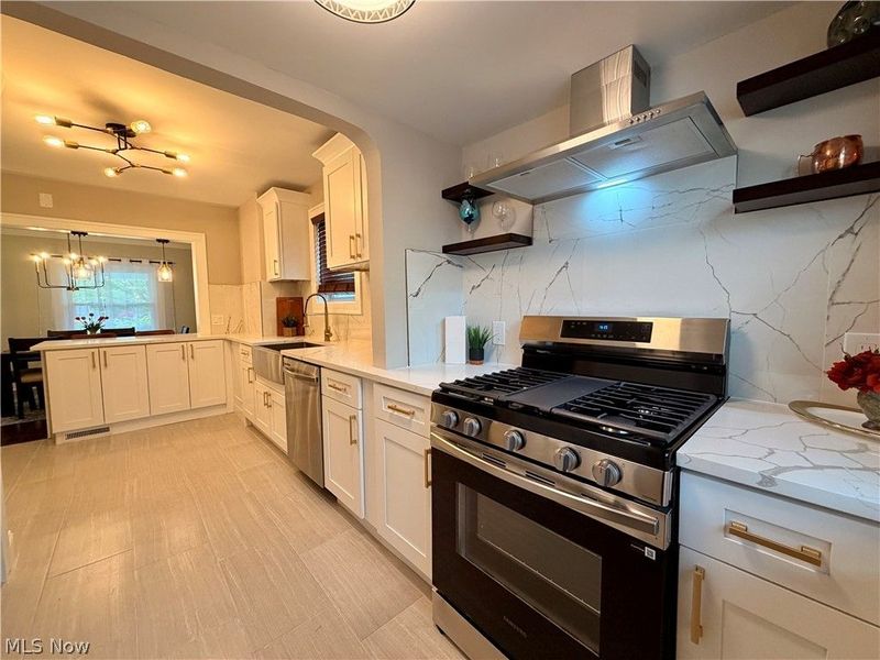 3288 Silsby Road, Cleveland Heights, OH 44118 Photo 5