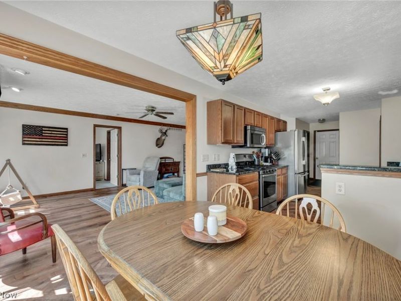 325 Longfellow Street, Elyria, OH 44035 Photo 14