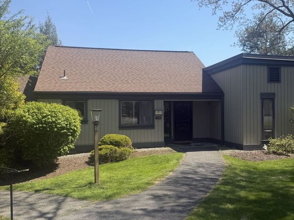 170 Heritage, Unit B, Southbury, CT 06488