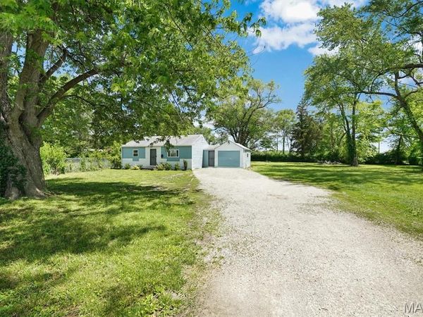 2724 Camp Jackson Road , Cahokia, IL 62206