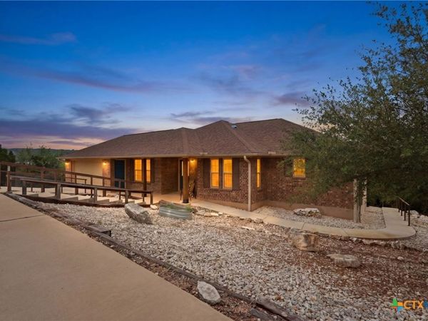 1485 Yaupon Drive , Fischer, TX 78623