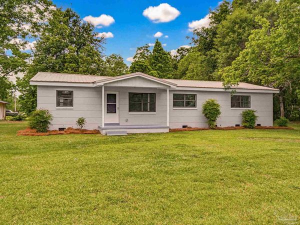 125 Madrid Rd, Cantonment, FL 32533
