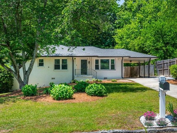 3136 Meadowood Lane , Atlanta, GA 30341