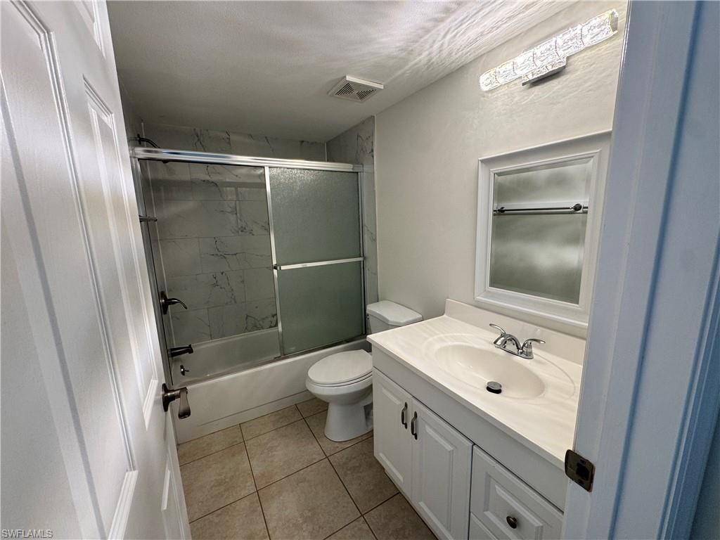 5667 Rattlesnake Hamm Rd N, Unit B-301, Naples, FL 34113 Photo
