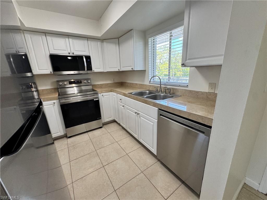 5667 Rattlesnake Hamm Rd N, Unit B-301, Naples, FL 34113 Photo