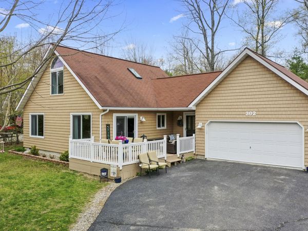 302 Robin Hood, Roscommon, MI 48653