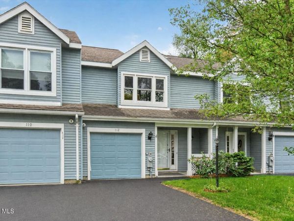112 Stoney Creek Drive, Clifton Park, NY 12065