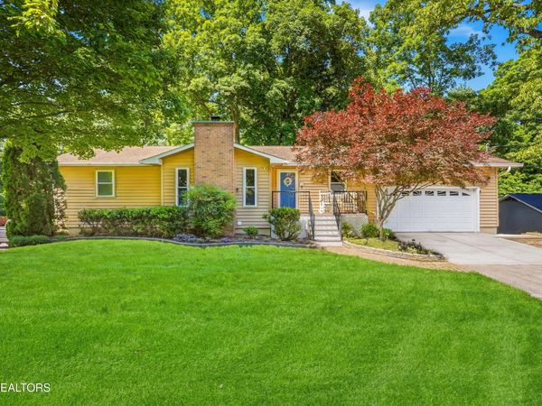 633 Banbury Rd, Knoxville, TN 37934