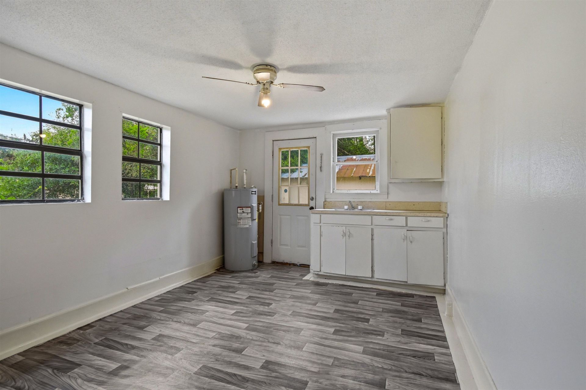 603 W Julia Street, Perry, FL 32347 Photo