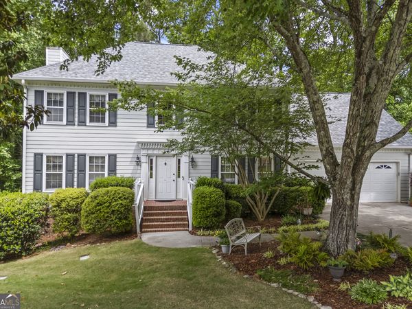 1172 Melton Drive SW, Lilburn, GA 30047