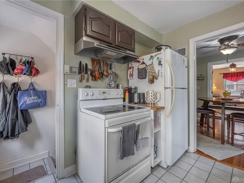 919 Hampshire Road, Dayton, OH 45419 Photo 11