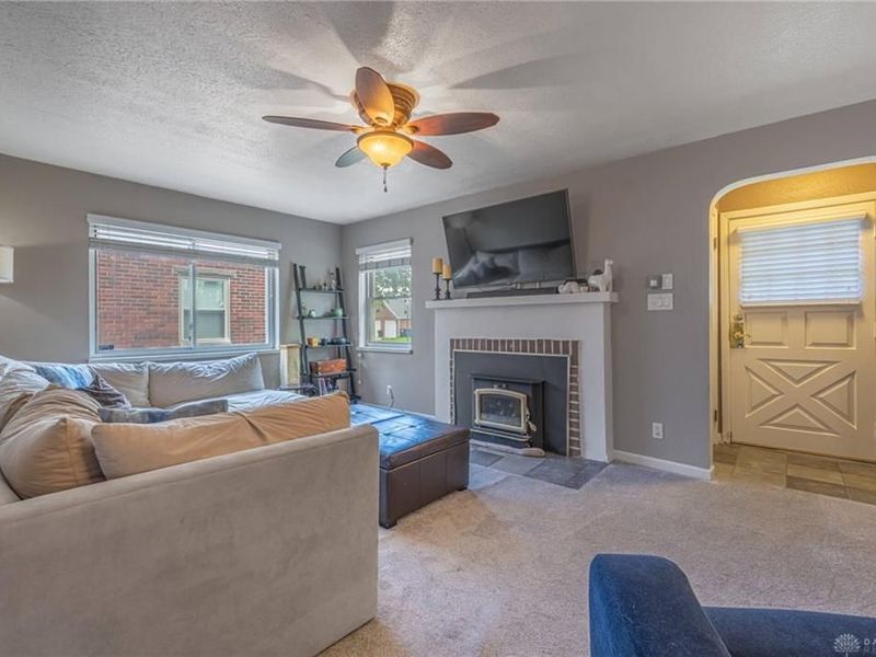 919 Hampshire Road, Dayton, OH 45419 Photo 2