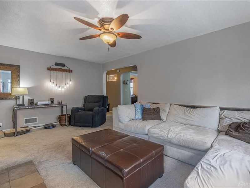 919 Hampshire Road, Dayton, OH 45419 Photo 3