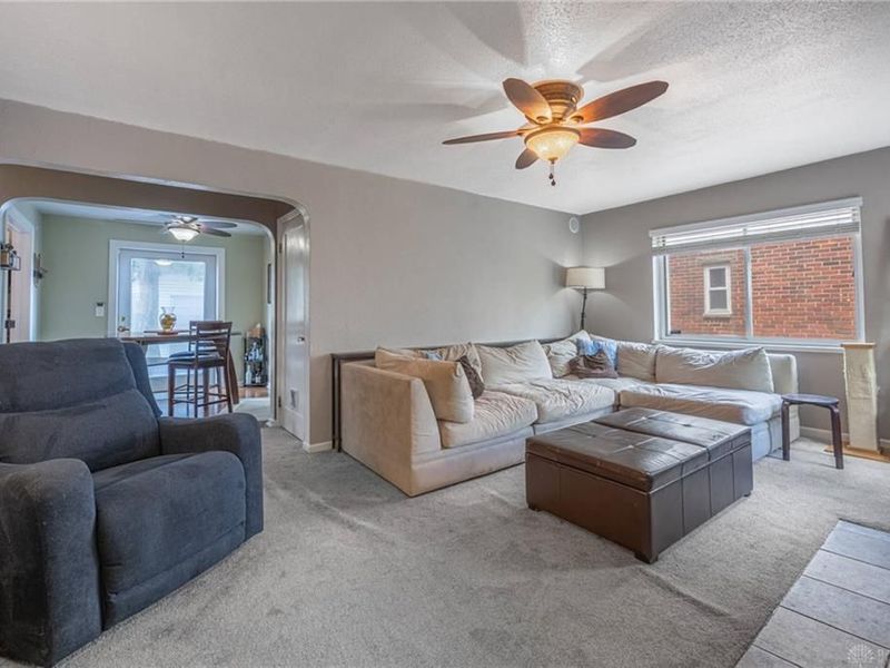 919 Hampshire Road, Dayton, OH 45419 Photo 4
