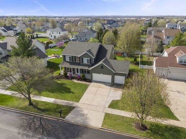 972 Canyon Trail Court , Yorkville, IL 60560