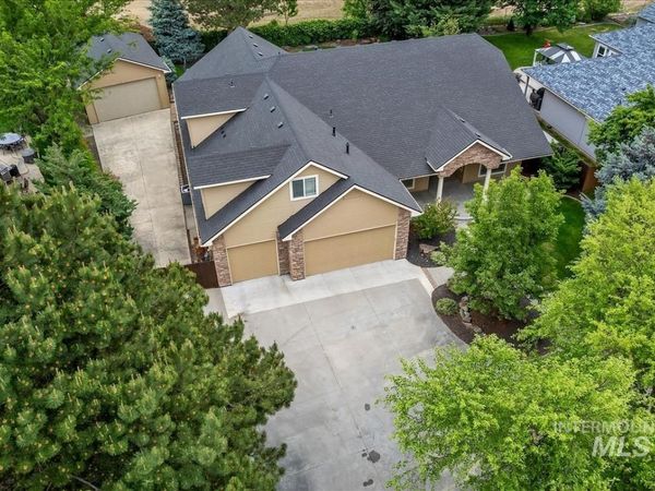 1420 W Powder Ct, Eagle, ID 83616