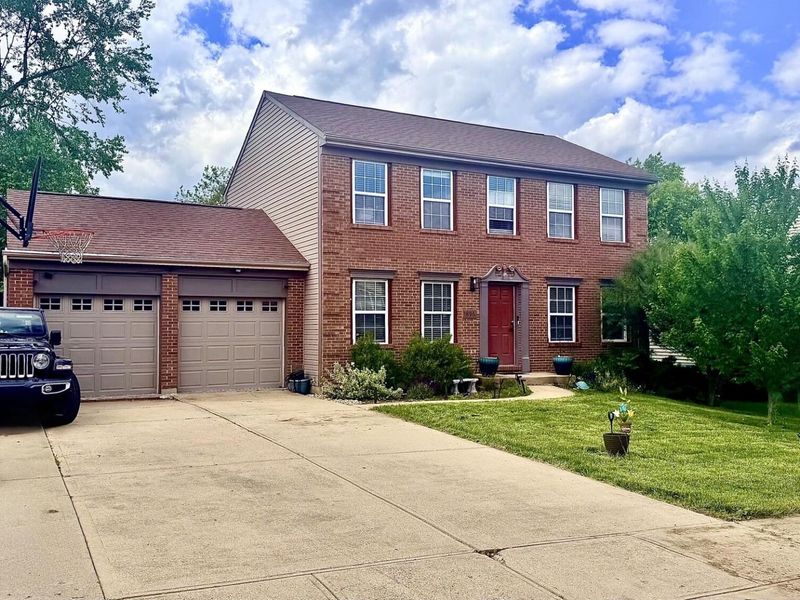 1896 Falcon Crest Circle, Hebron, KY 41048 Photo 1