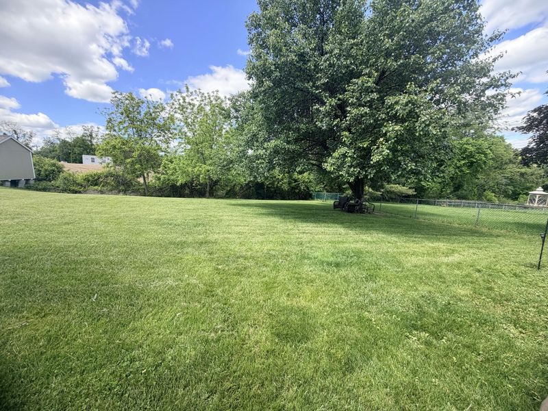 1896 Falcon Crest Circle, Hebron, KY 41048 Photo 22