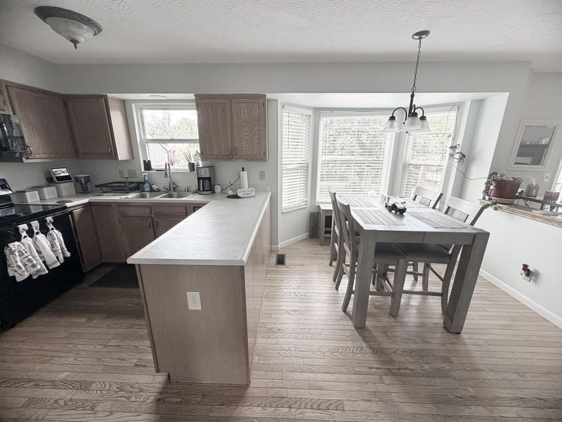1896 Falcon Crest Circle, Hebron, KY 41048 Photo 7