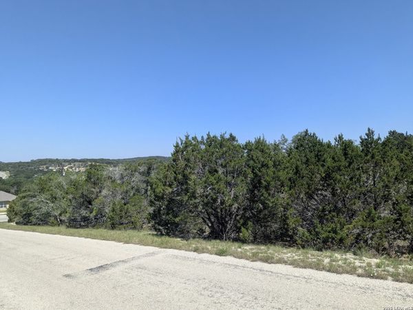 631 LA PALOMA DR, Canyon Lake, TX 78133