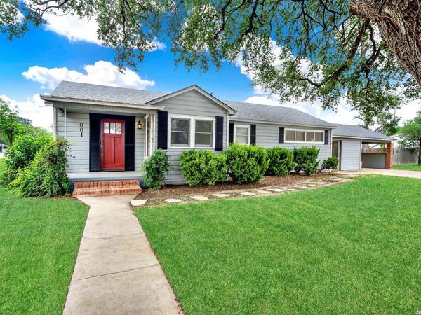 801 26TH ST, Hondo, TX 78861