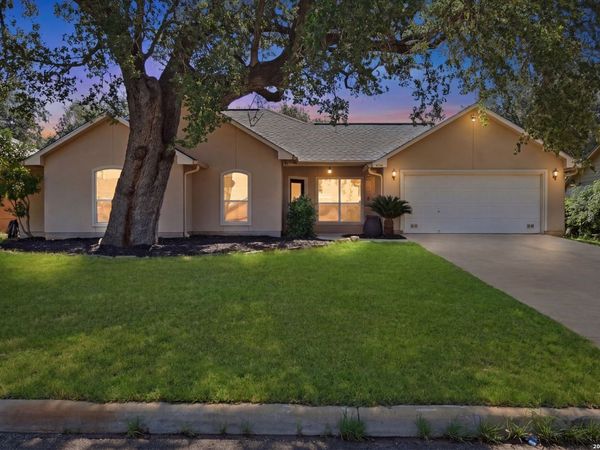 230 Yorktown, Pleasanton, TX 78064