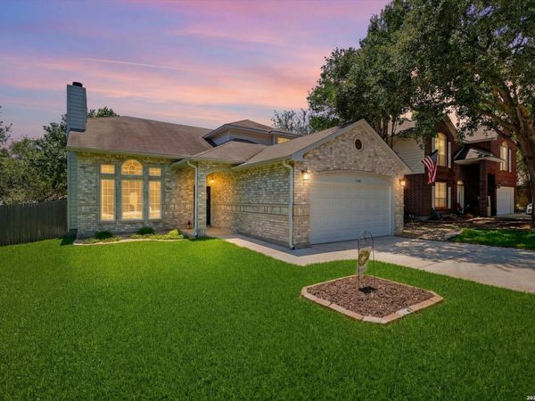 1152 BERRY CREEK DR, Schertz, TX 78154