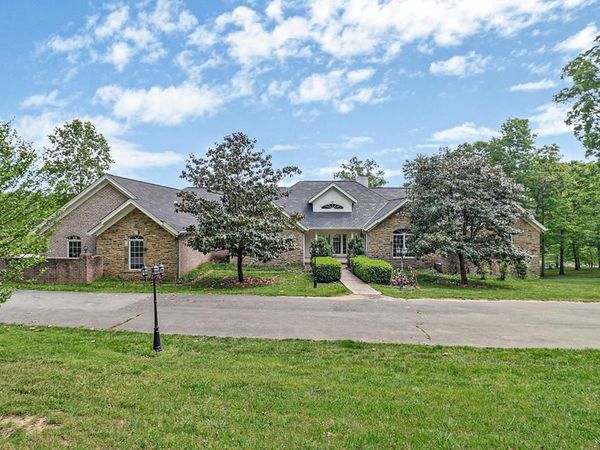310 Old Stage Coach Road, Crossville, TN 38571