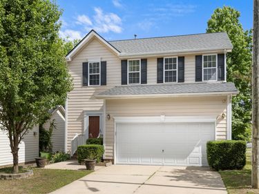 100 Henson, Apex, NC 27502