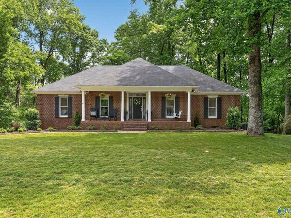 157 Arbery Drive NW, Huntsville, AL 35806