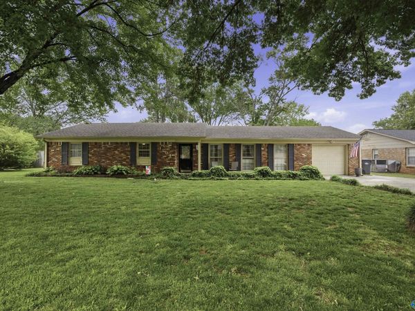 1204 Garth Avenue SW, Decatur, AL 35603