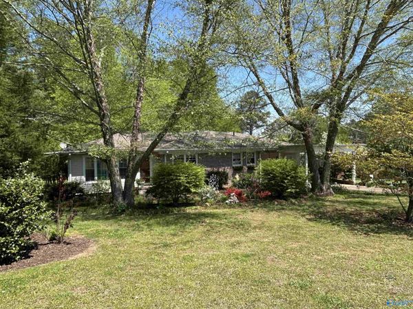 405 Mountain Drive, Gadsden, AL 35904