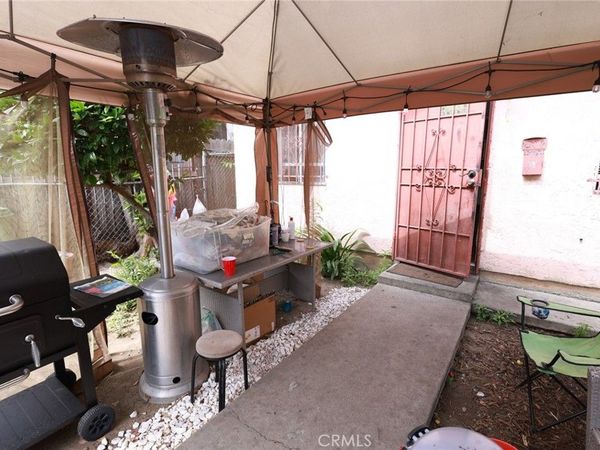 10323 Hickory, Los Angeles, CA 90002