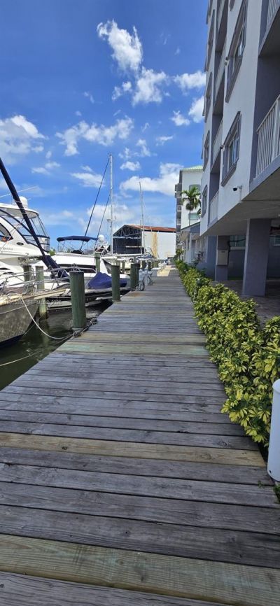 2475 NW 16th St Rd , Unit 504, Miami, FL 33125 Photo
