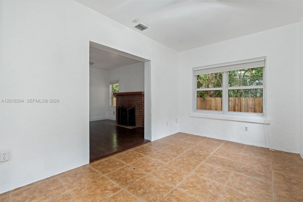 2465 Inagua Ave , Miami, FL 33133 Photo