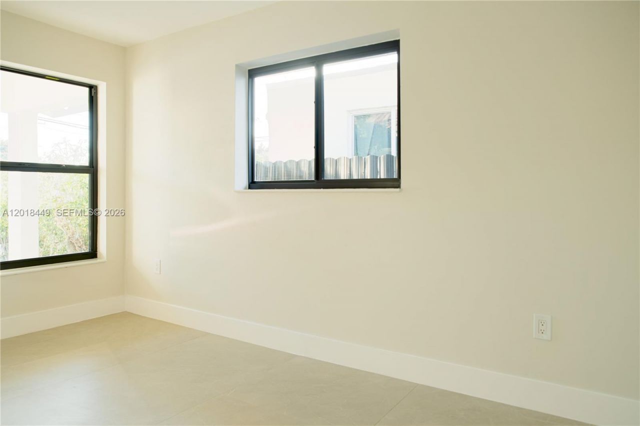 3983 SW 2nd St , Miami, FL 33134 Photo